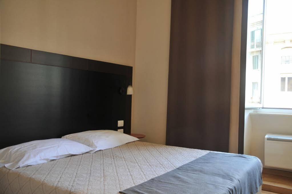 Bed and Breakfast Sotto Il Sole Di Roma Екстер'єр фото